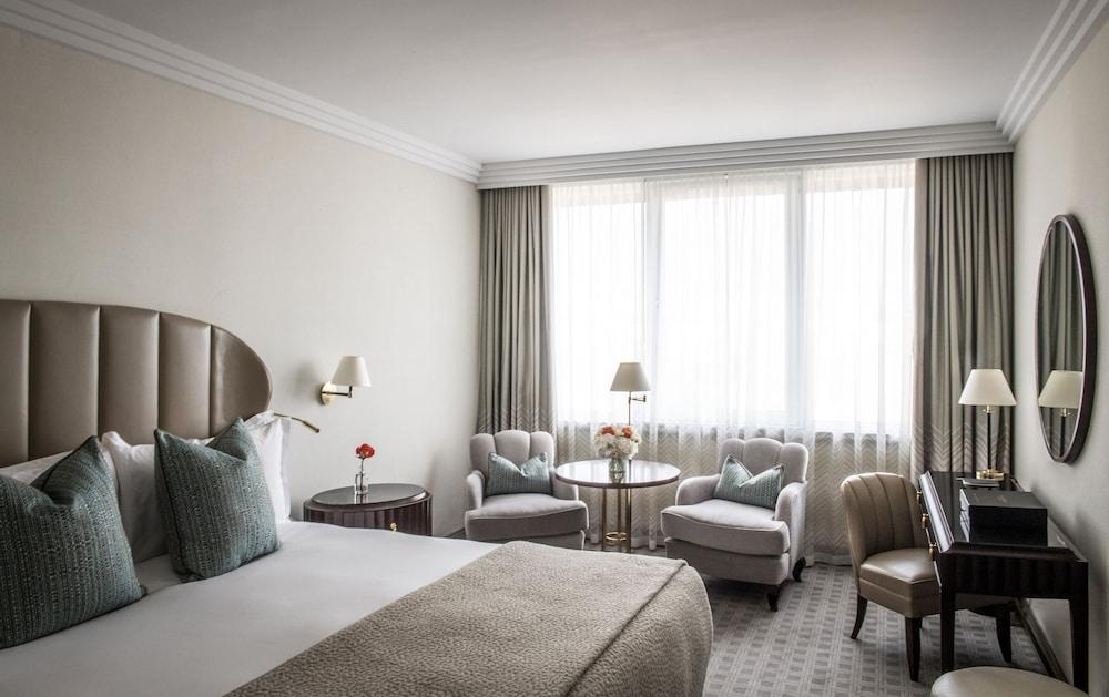 The Westbury Hotel Дублин Экстерьер фото A room at the hotel
