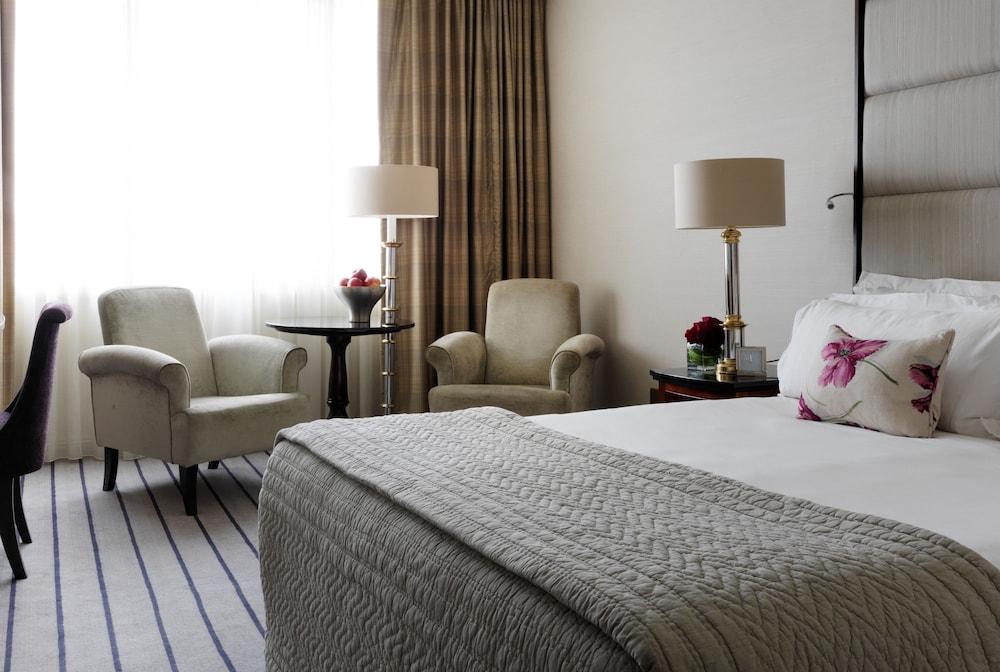 The Westbury Hotel Дублин Экстерьер фото A room at the hotel